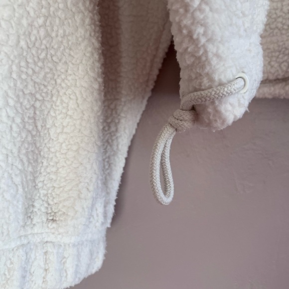 DSG Women's White Fleece Pullover Teddy, Size Medium - Picture 4 of 5